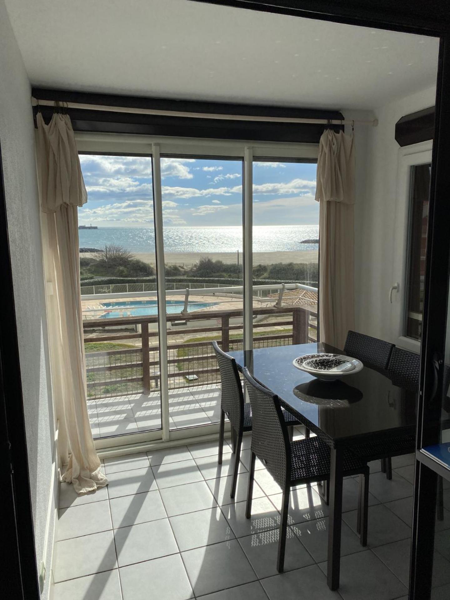 Appartement Vue Mer Le Sunset Agde Bagian luar foto